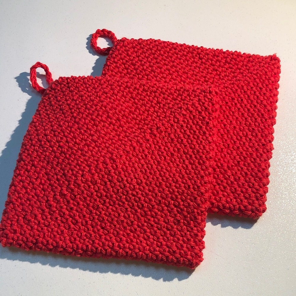 2 Hand crochet Christmas Red double thick cotton potholders 7 x 7inches